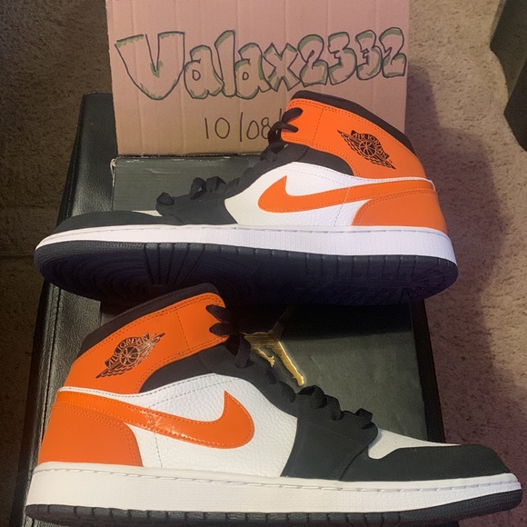 Jordan 1 Mid Shattered Backboard Black Starfish - Picture 4 of 6